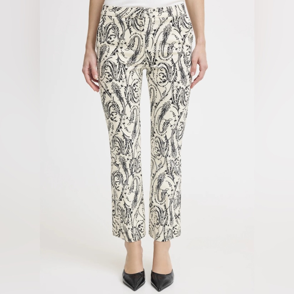 B.young ivory and black paisley print pan cropped flair pants - like new!
